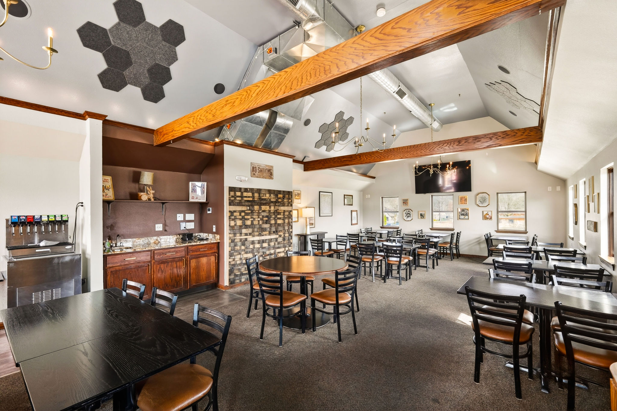 Seating 2nd Floor55A9225.jpg