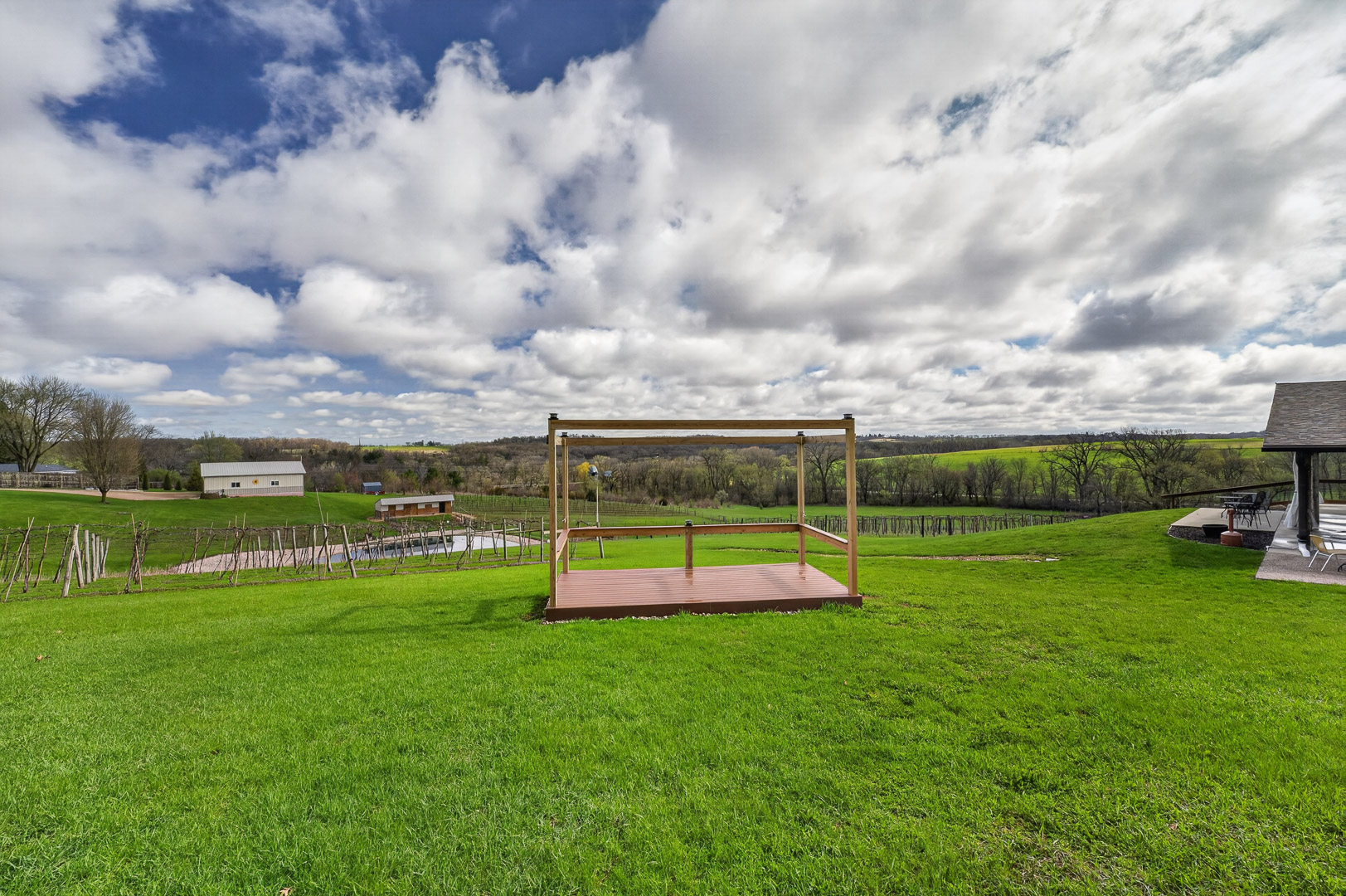 W8170 Pilz Rd-33 1.jpg