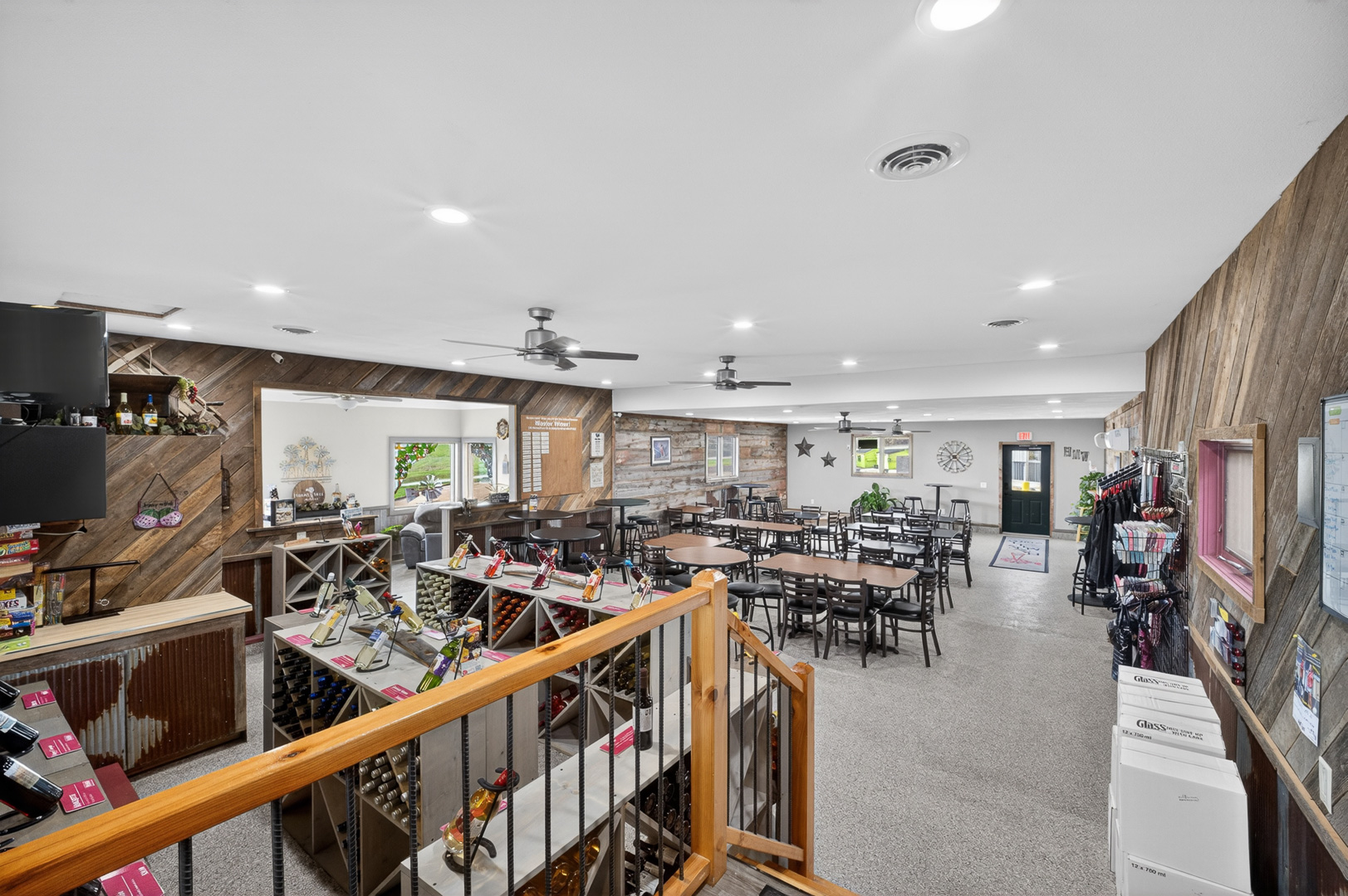 W8170 Pilz Rd-12.jpg