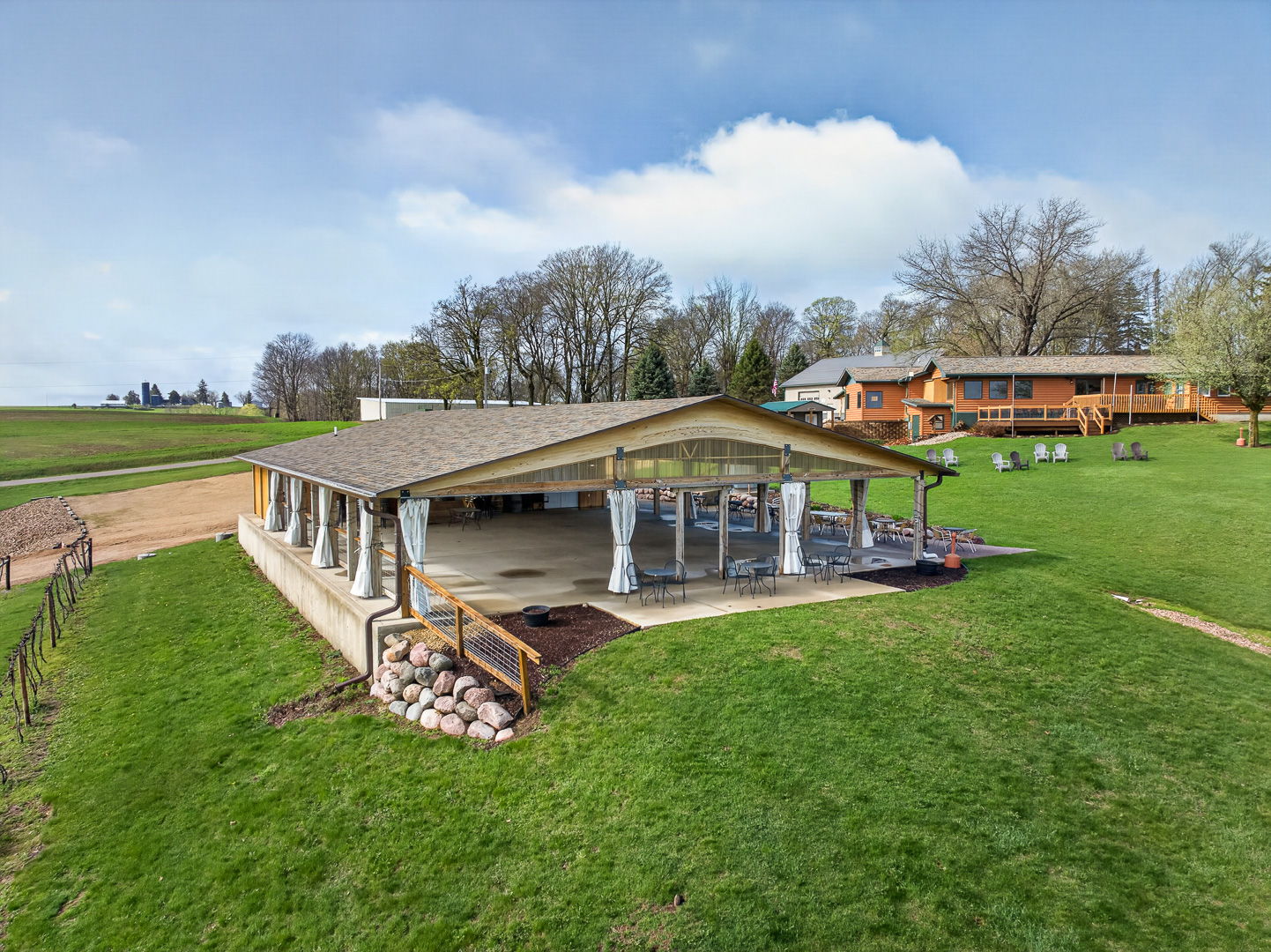 W8170 Pilz Rd-37 1.jpg