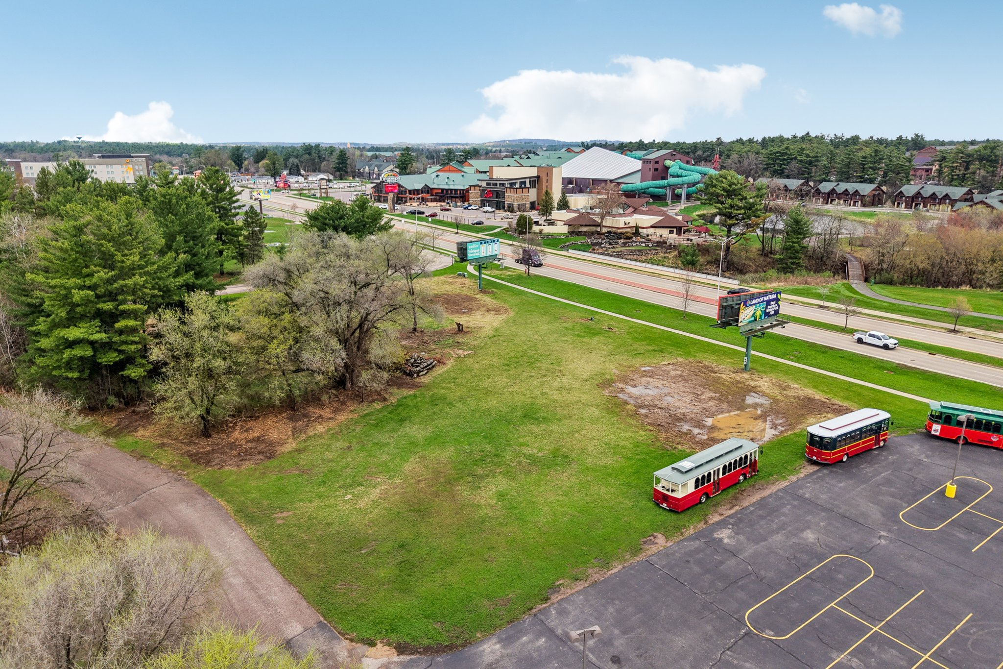 42-web-or-mls-Wisconsin Dells Pkwy S-S1704-041.jpg