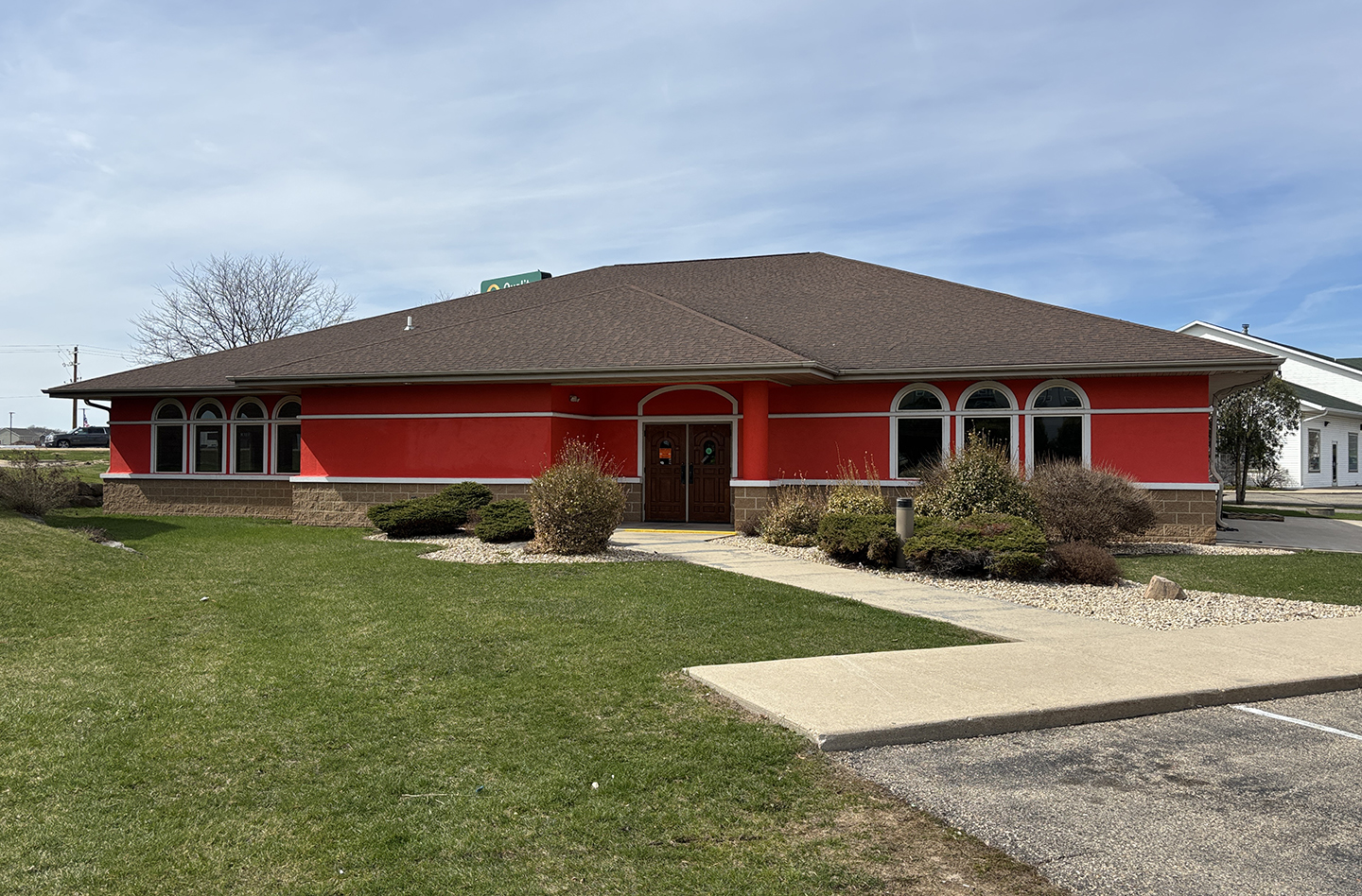 620 Nygaard Street Main Pic 1.jpg