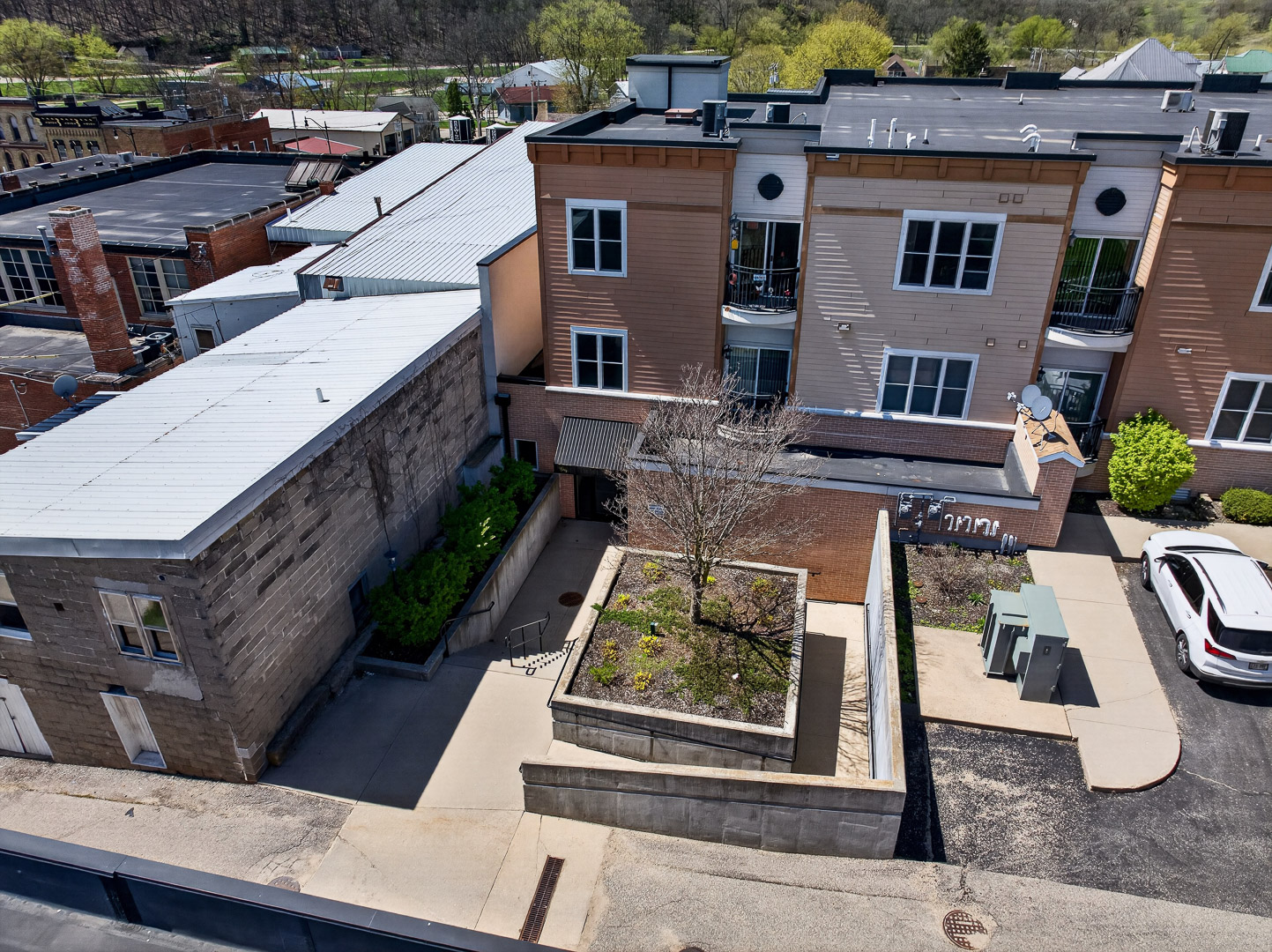 435 Main St-7.jpg