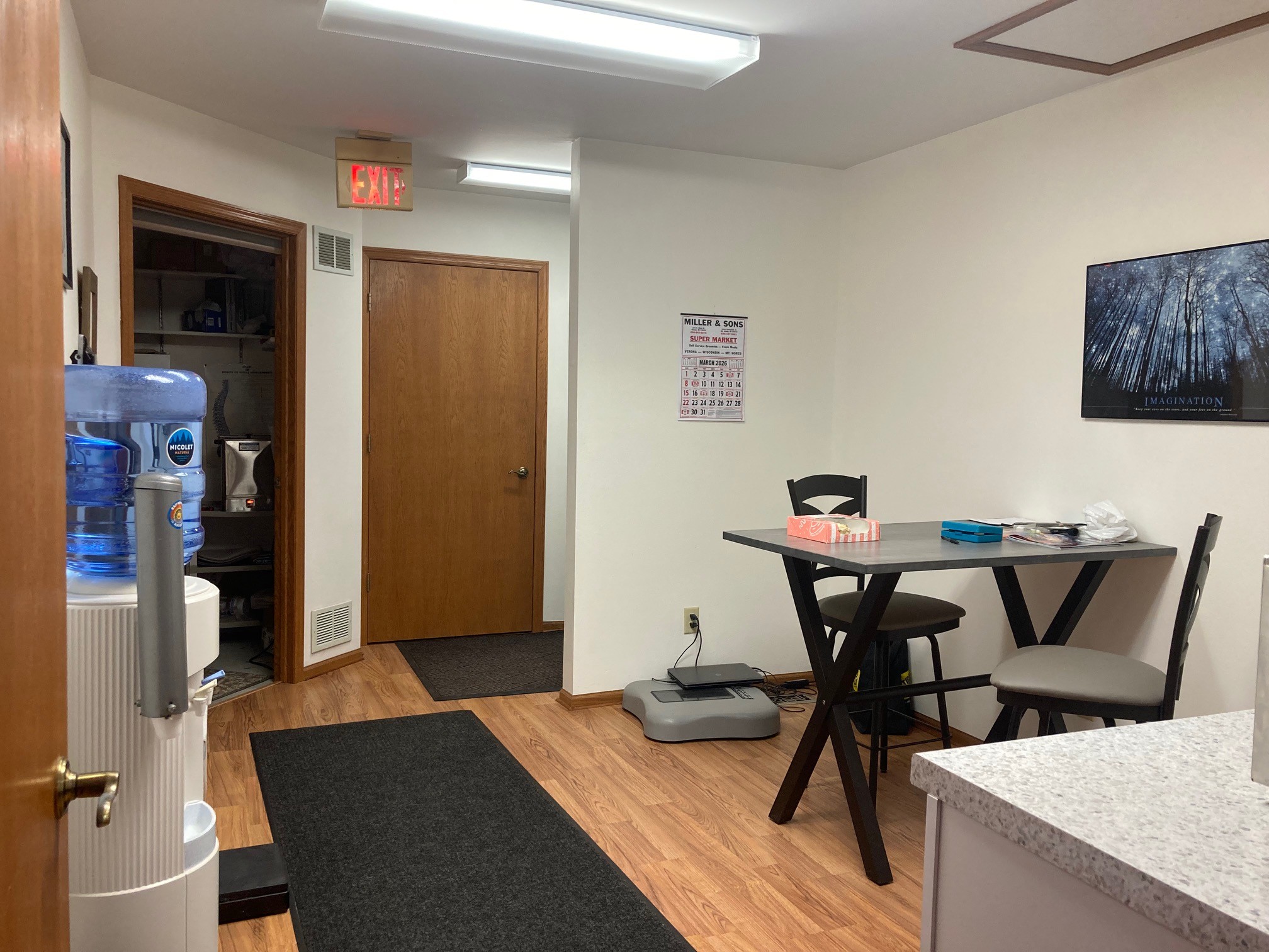 115 Enterprise Dr - Pic 5.jpg