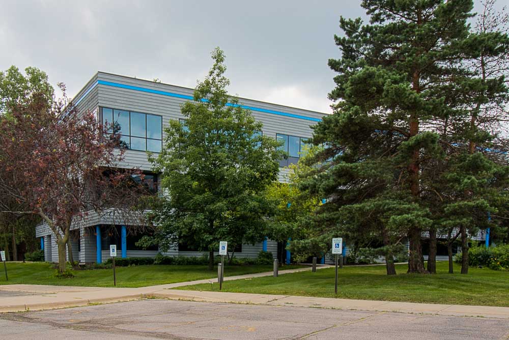2901InternationalLane-July2019-3.jpg