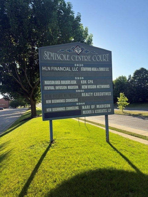 Pylon Sign.jpg
