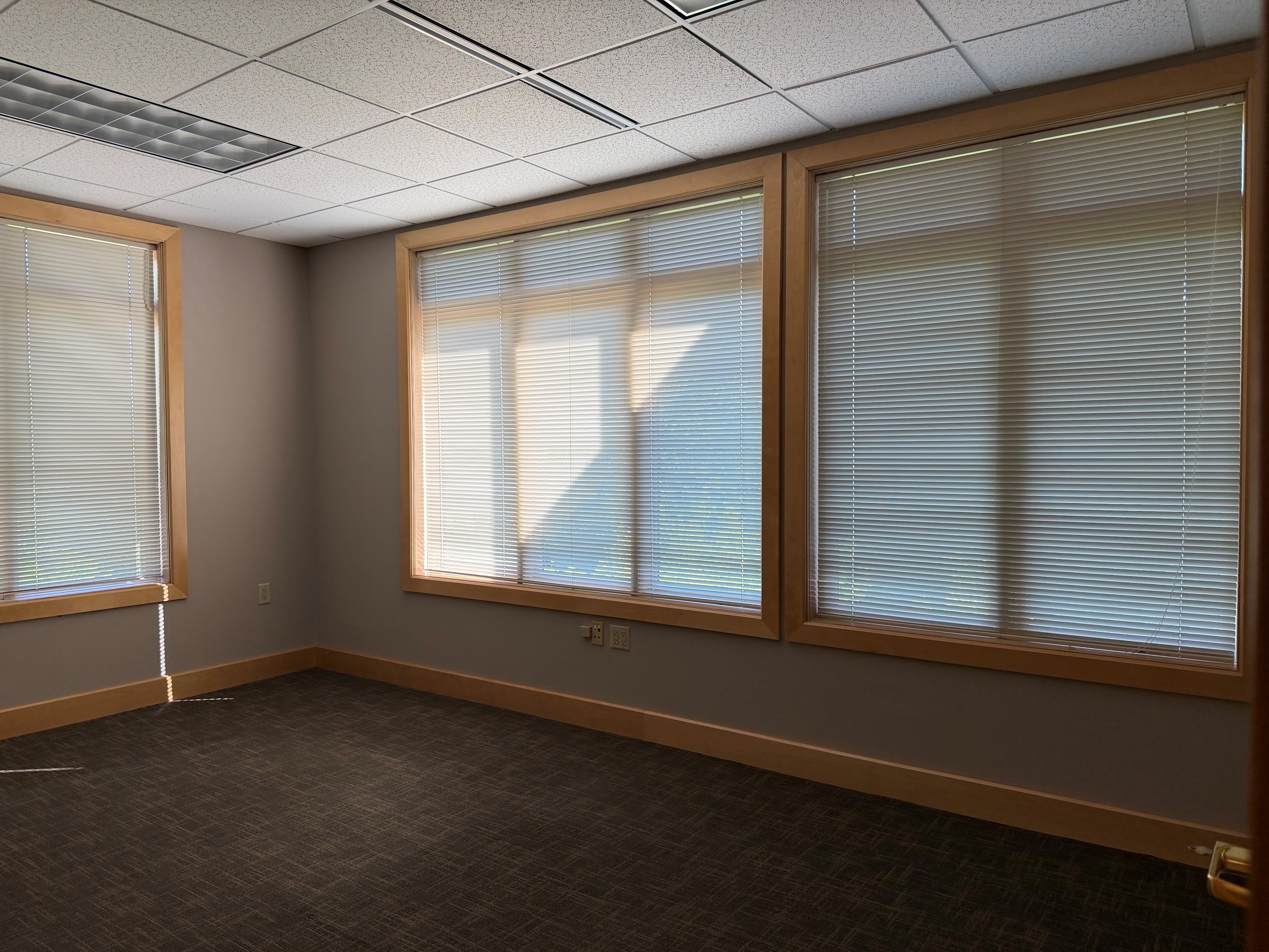 8500 Greenway - Pic 5.jpg