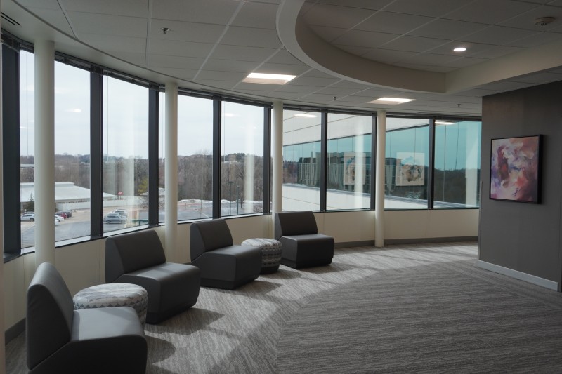4th Floor Common Area_1.JPG