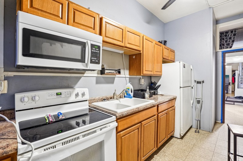 15-web-or-mls-E Main St-S0406-015.jpg