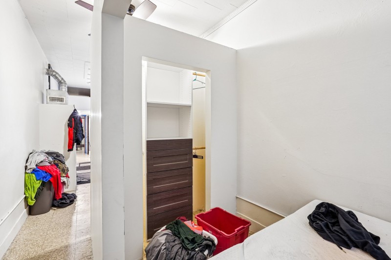39-web-or-mls-E Main St-S0406-039.jpg