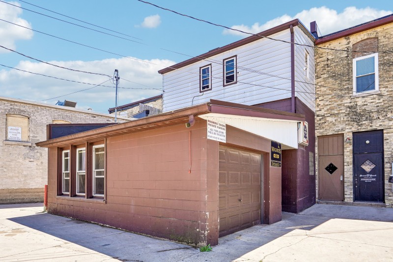 68-web-or-mls-E Main St-S0406-068.jpg