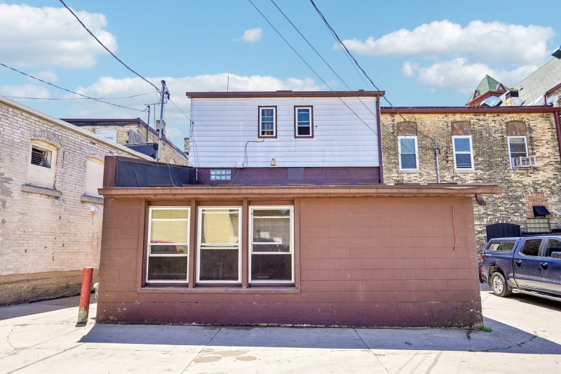 69-web-or-mls-E Main St-S0406-069.jpg