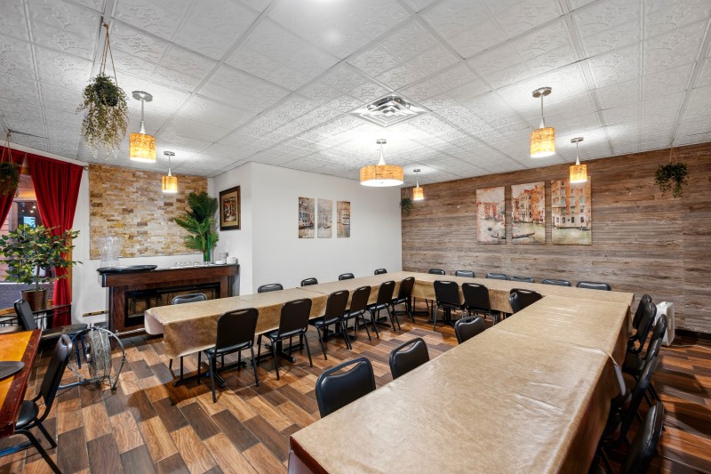 162-168 W Main St-28.jpg