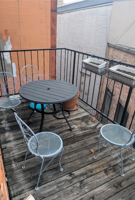 Balcony.png