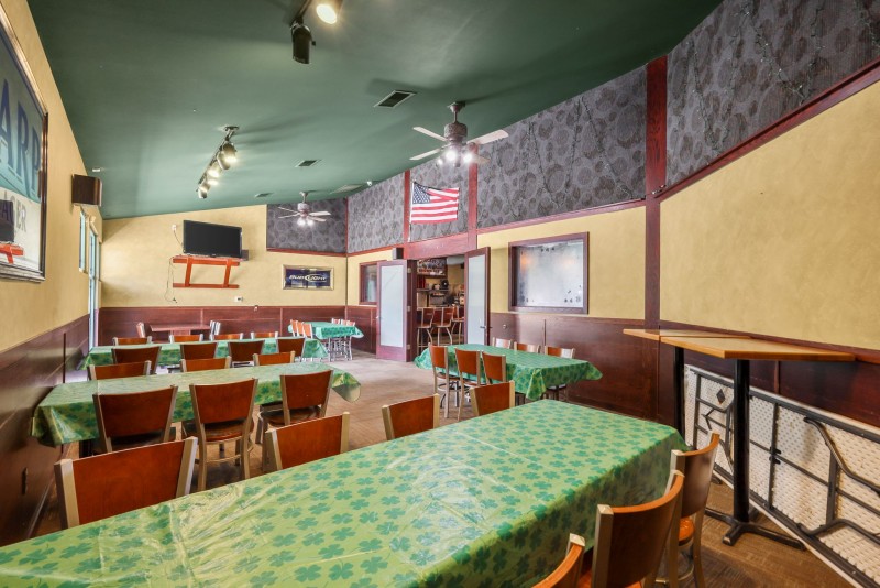 party room 1.jpg