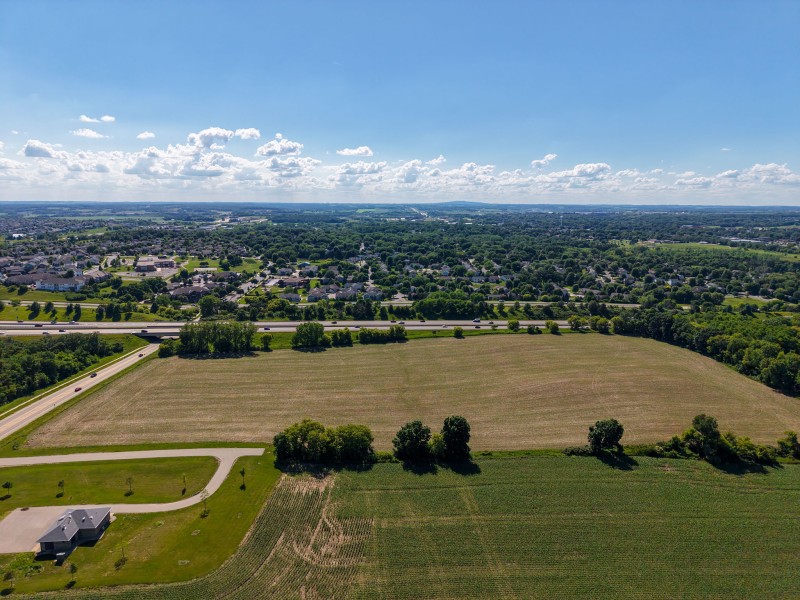 3-web-or-mls-846-liberty-dr.jpg