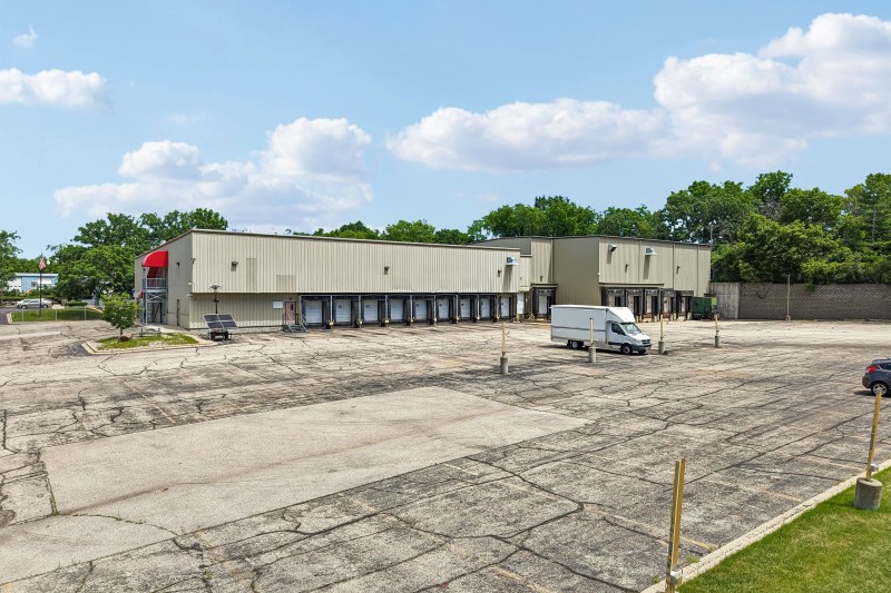 4484 Robertson Rd - Exterior 1.jpg